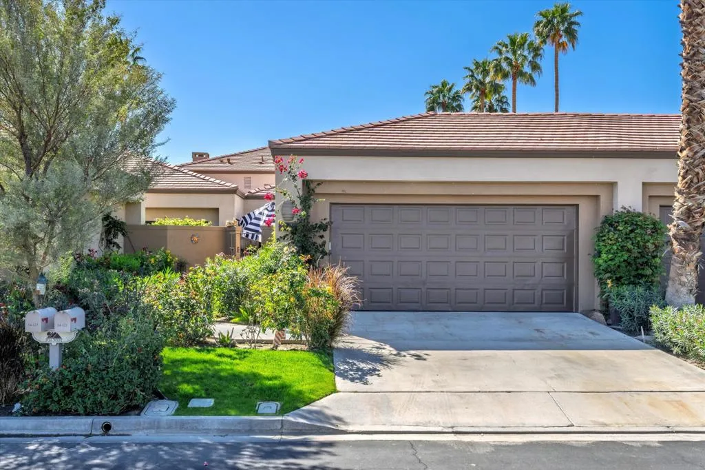 54121 Oakhill, La Quinta, California 92253 home-pic-35